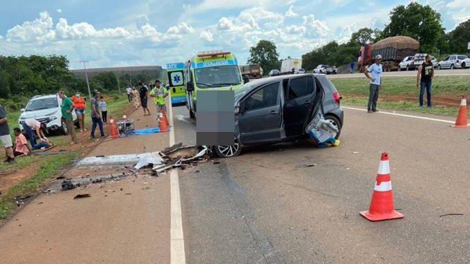 Casal de MS morre e bebê fica ferida em acidente na BR-163 após pneu estourar