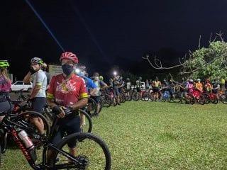 Ciclistas fazem pedalada por mais segurança após morte de Emanuelle em Campo Grande